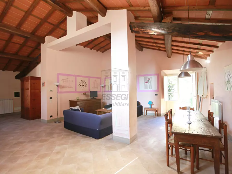 Immagine 51 di Rustico / casale in vendita  in Via di matraia a Lucca