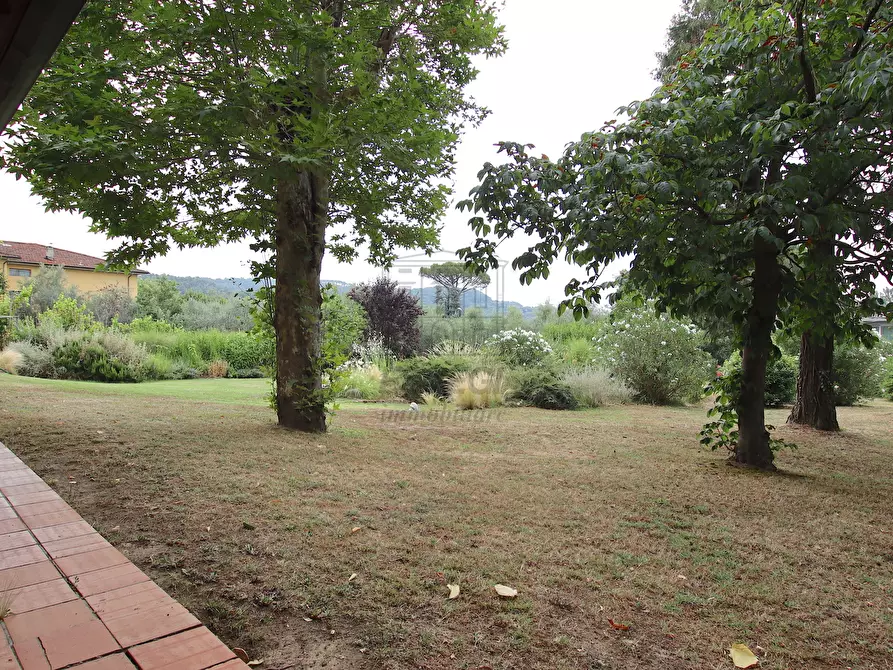 Immagine 47 di Villa in vendita  in Via della Chiesa di Gragnano a Capannori