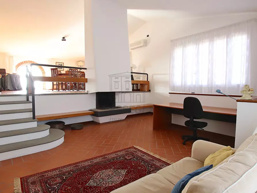 Immagine 25 di Villa in vendita  in Via del Cimitero di Ciciana a Lucca