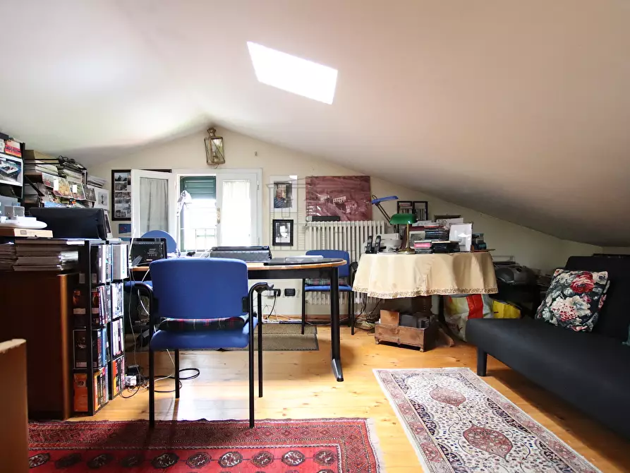 Immagine 35 di Villa in vendita  in Via dei Berti a Lucca