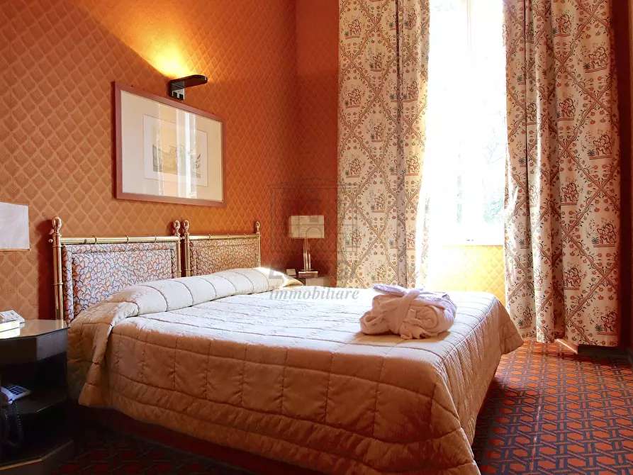 Immagine 25 di Villa in vendita  in Via della Pollicchia 50 a Lucca