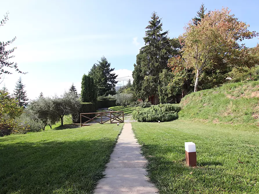 Immagine 26 di Rustico / casale in vendita  in Via San Gemma Galgani 4 a Pescaglia
