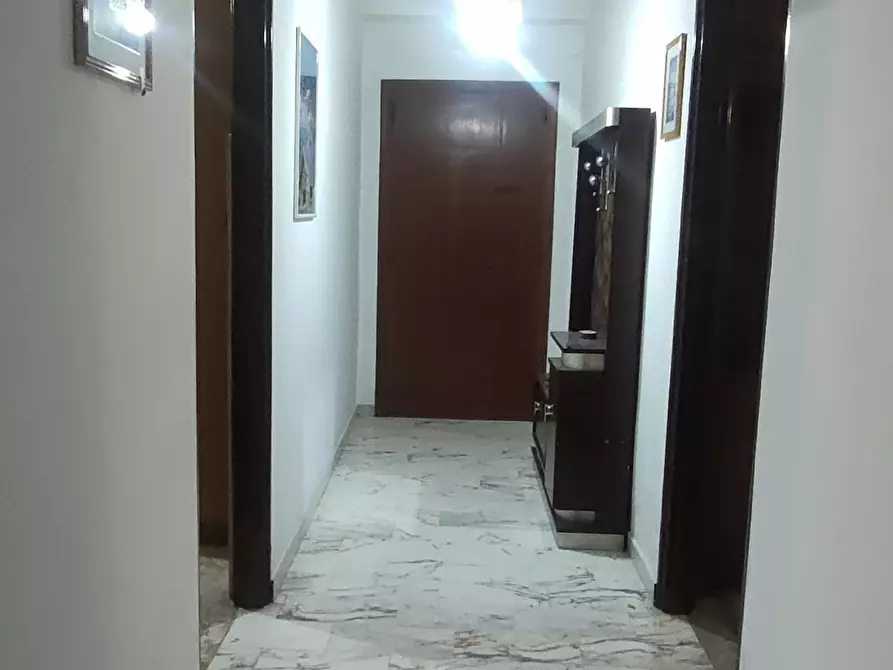 Immagine 4 di Trilocale in affitto  a Bova Marina