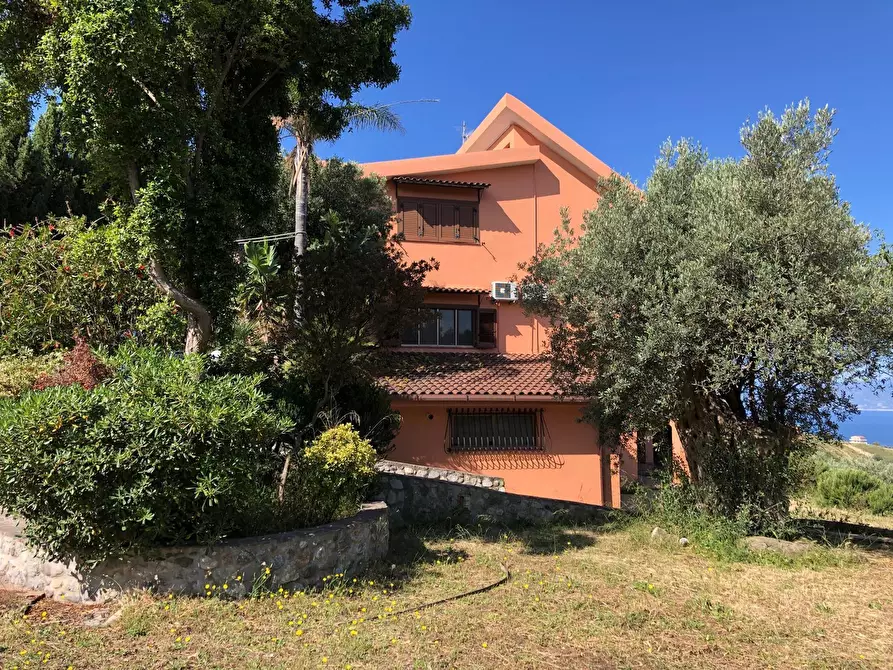 Immagine 4 di Villa in vendita  in Via Provinciale per Armo-Gallina 57 a Reggio Di Calabria