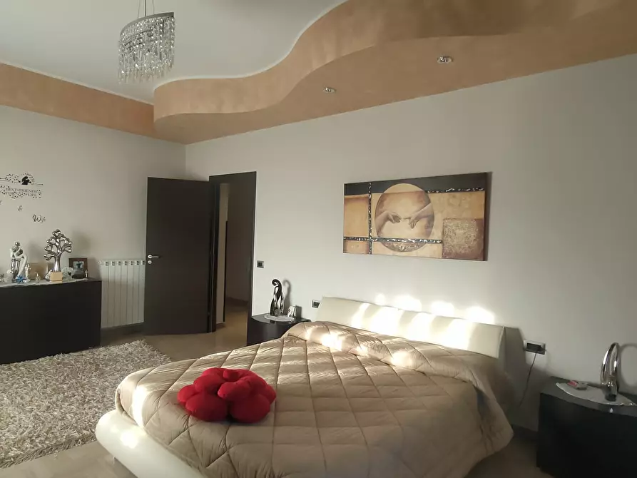 Immagine 13 di Pentalocale in vendita  in Via Abate Sant'Elia 26 a Reggio Di Calabria