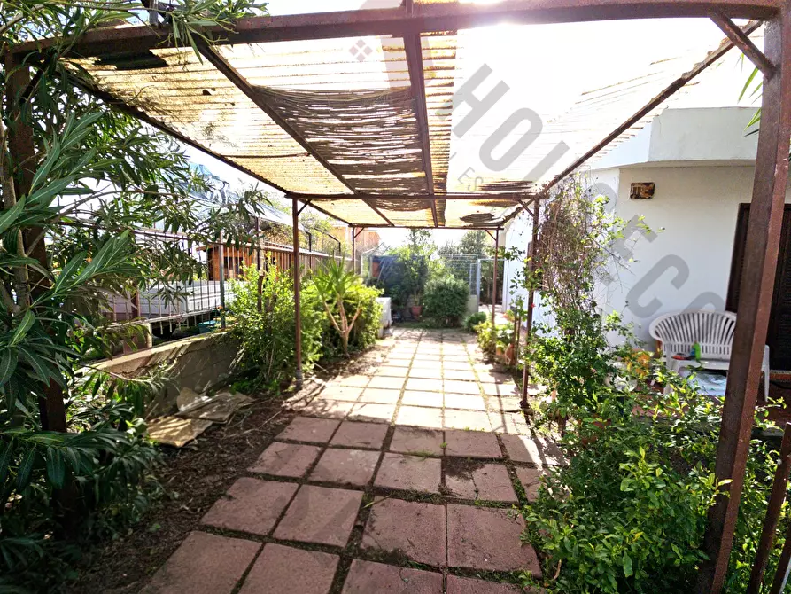 Immagine 14 di Villa in vendita  in Via Logudoro a Quartu Sant'elena