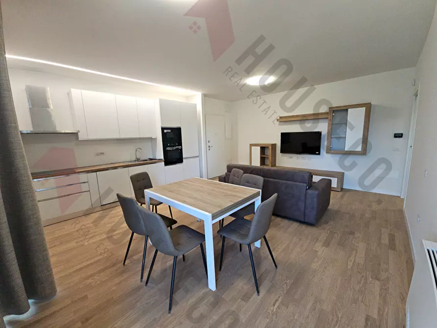 Immagine 3 di Appartamento in vendita  a Quartu Sant'elena