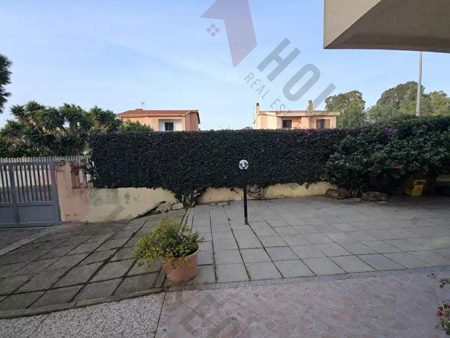 Immagine 17 di Villa in vendita  in via montecatini a Quartu Sant'elena
