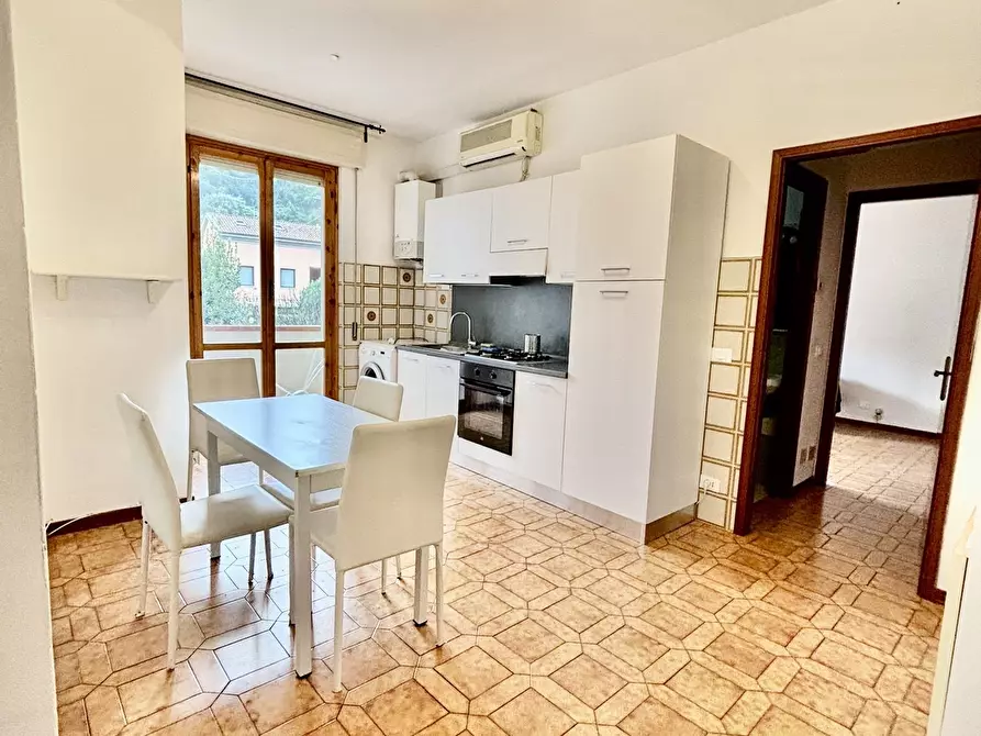 Immagine 1 di Trilocale in affitto  a Ameglia