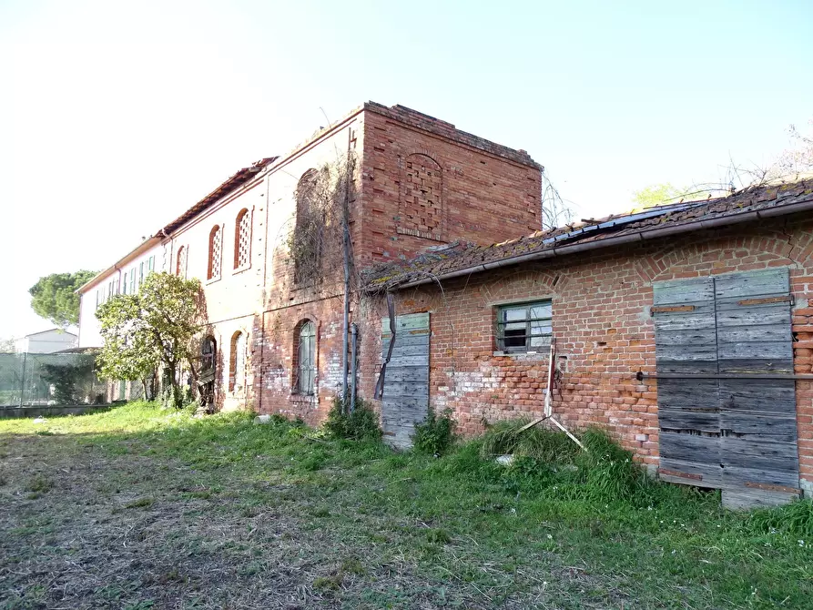 Immagine 3 di Rustico / casale in vendita  a Castelnuovo Magra