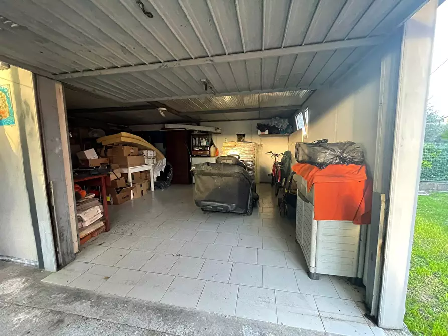 Immagine 28 di Villa in vendita  a Sarzana