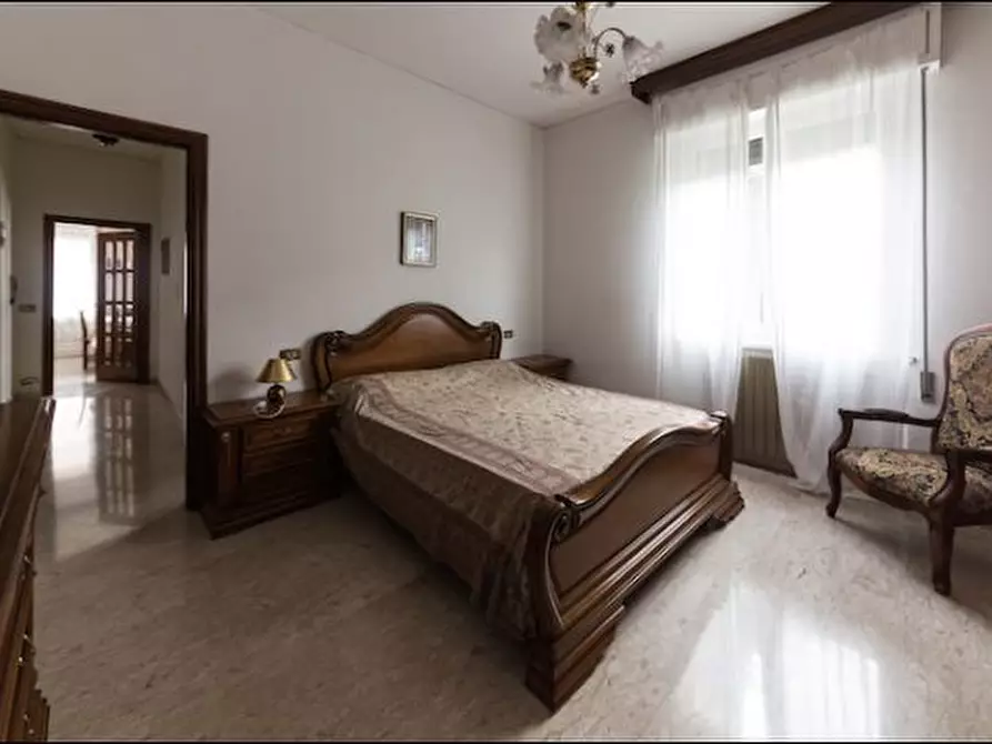 Immagine 7 di Casa semindipendente in vendita  a Ameglia