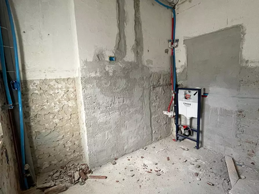 Immagine 28 di Casa indipendente in vendita  a Ameglia