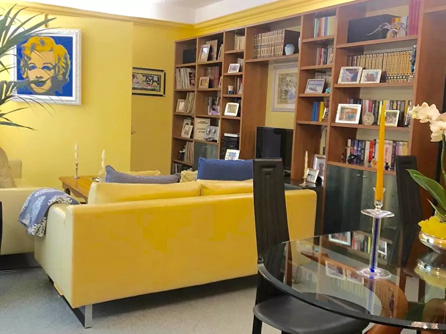 Immagine 8 di Casa semindipendente in vendita  a Castelnuovo Magra