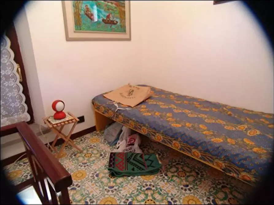 Immagine 13 di Pentalocale in vendita  a Ameglia