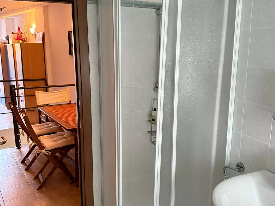 Immagine 24 di Trilocale in vendita  a Ameglia