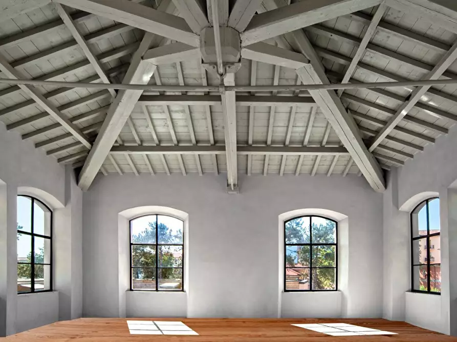 Immagine 10 di Quadrilocale in vendita  a Sarzana