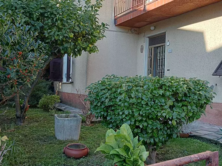 Immagine 1 di Casa bifamiliare in vendita  a Ameglia