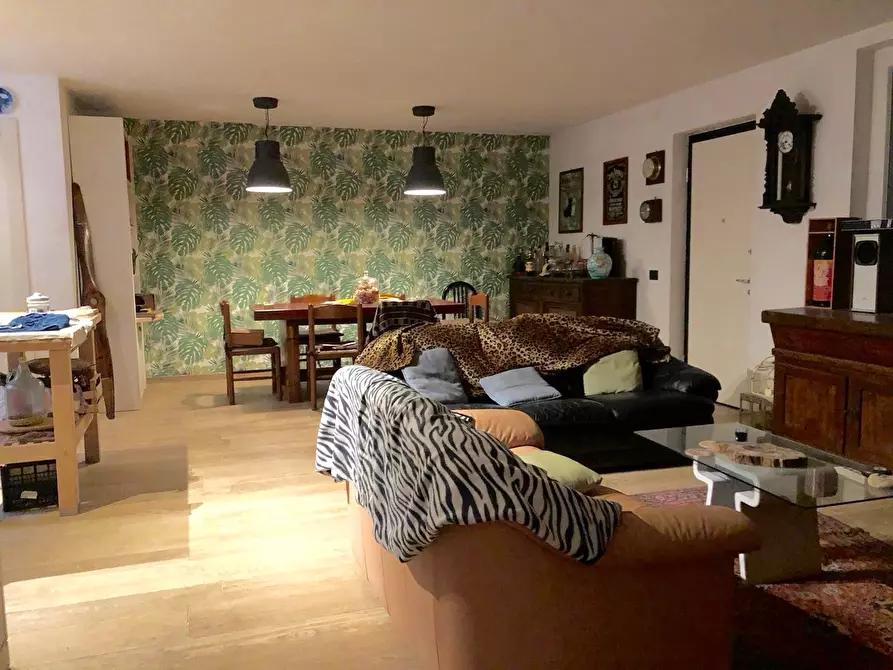 Immagine 19 di Villa in vendita  a Castelnuovo Magra