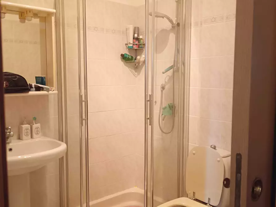 Immagine 26 di Casa semindipendente in affitto  a Ameglia