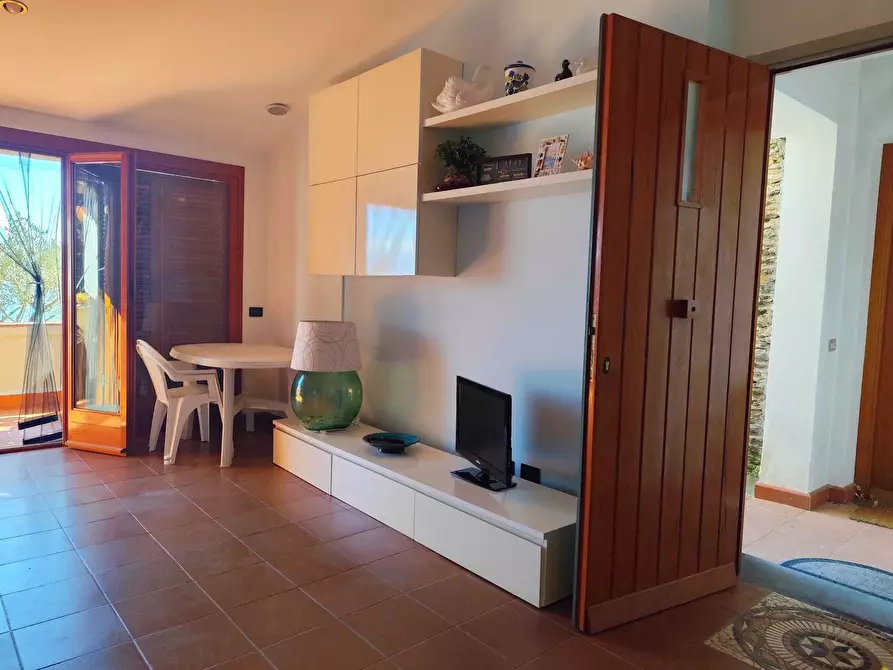 Immagine 11 di Trilocale in vendita  in Strada Punta Bianca 2 a Ameglia