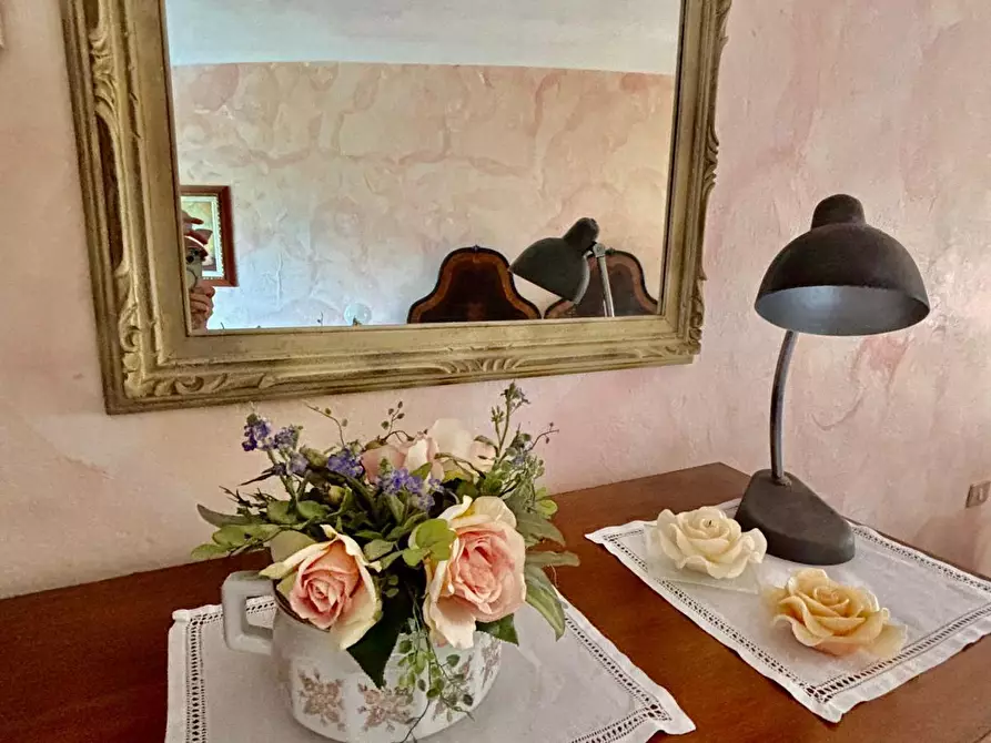 Immagine 8 di Bilocale in affitto  a Ameglia