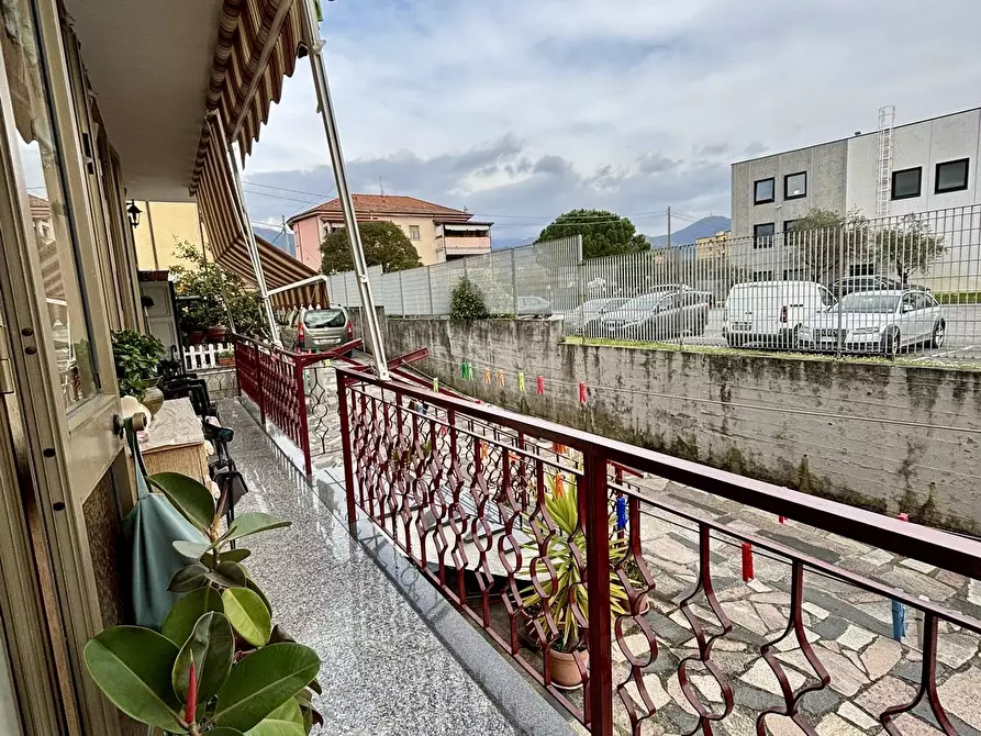 Immagine 20 di Casa semindipendente in vendita  a Castelnuovo Magra