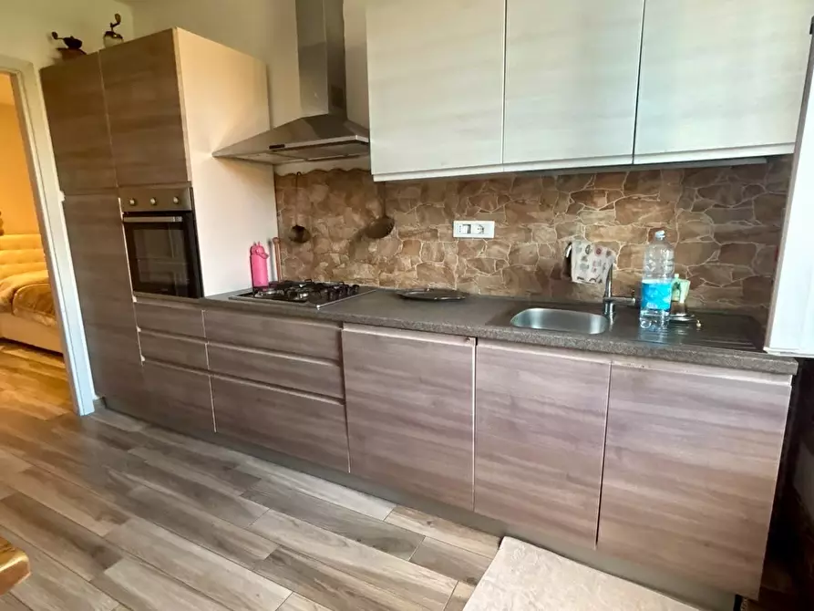 Immagine 9 di Porzione di casa in affitto  a Ameglia
