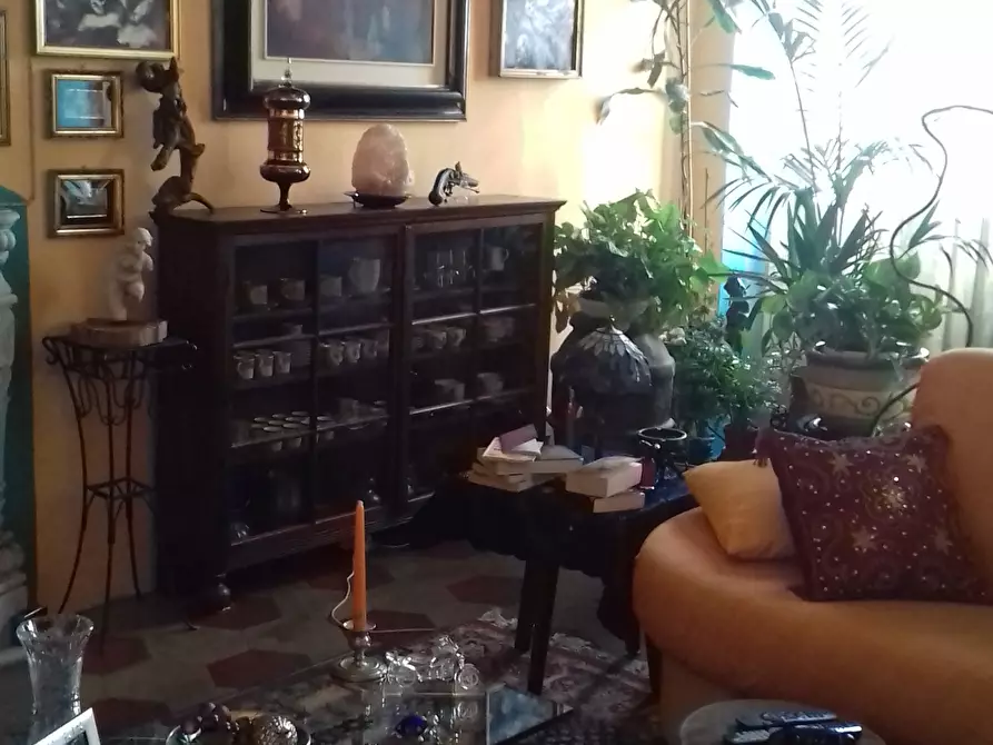 Immagine 11 di Appartamento in vendita  in VIA ROSSI a Sarzana