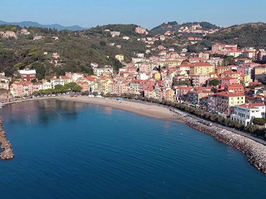 Immagine 18 di Appartamento in affitto  in VIA SANTA TERESA 26 a Lerici