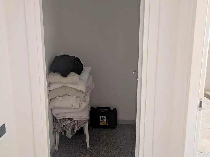 Immagine 10 di Casa semindipendente in affitto  a Carrara