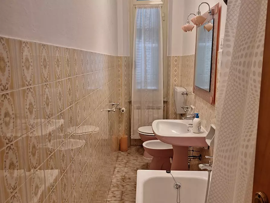 Immagine 8 di Appartamento in affitto  a La Spezia