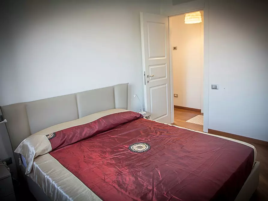 Immagine 4 di Casa indipendente in affitto  a Sarzana