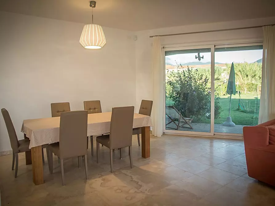 Immagine 5 di Casa indipendente in affitto  a Sarzana