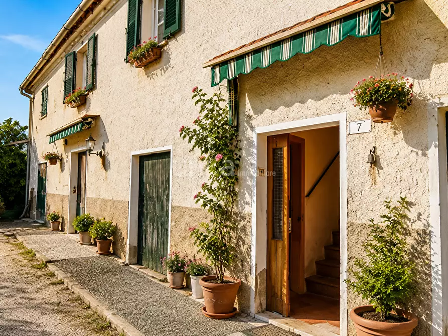 Immagine 1 di Casa indipendente in vendita  in Via San Martino 7 a Monsano