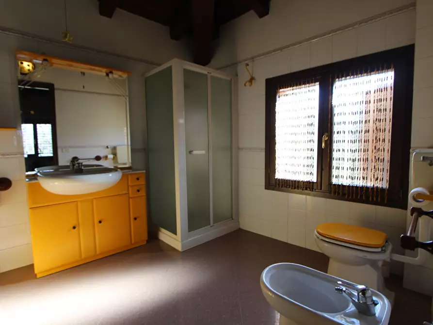 Immagine 37 di Porzione di casa in vendita  in Via Sant'Andrea a Valsamoggia