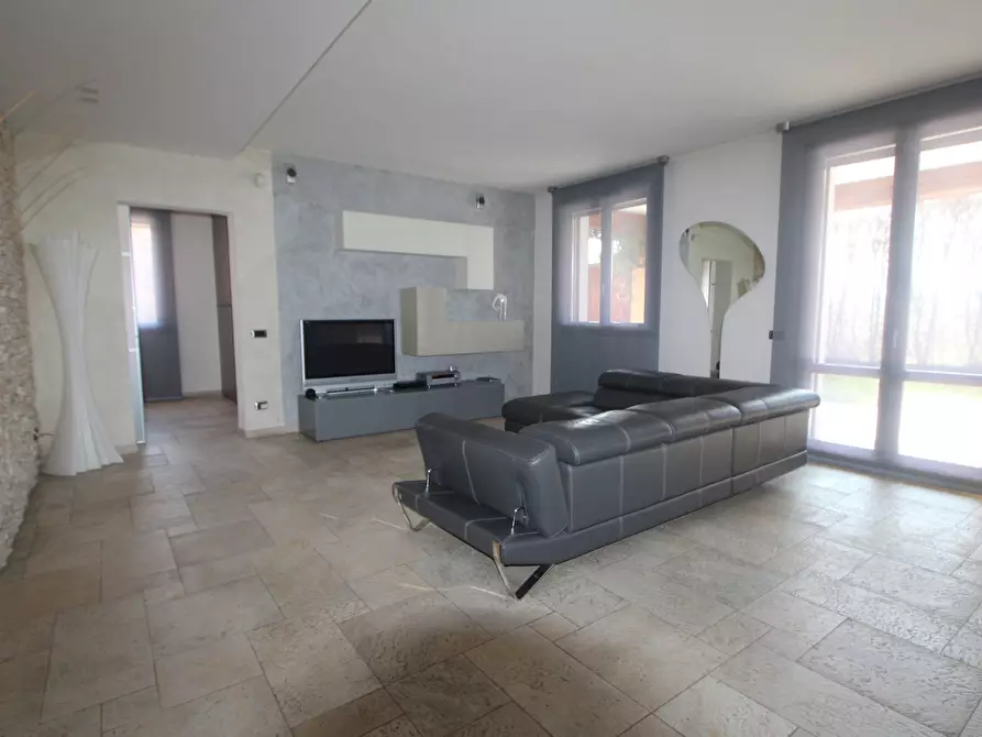 Immagine 38 di Villa in vendita  in Via Augusto Ferrari a Valsamoggia