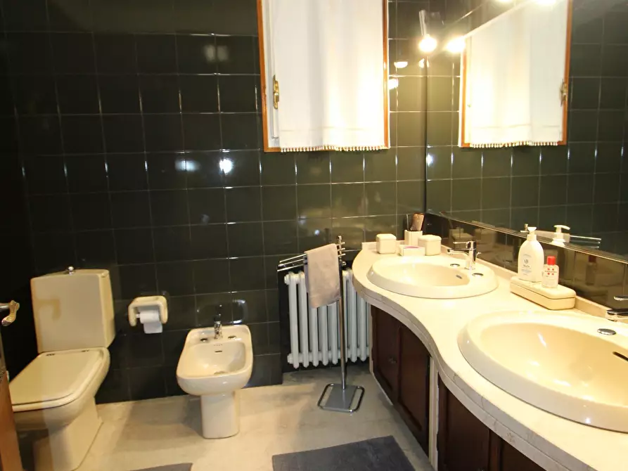 Immagine 23 di Appartamento in vendita  in Via G. Matteotti a Valsamoggia