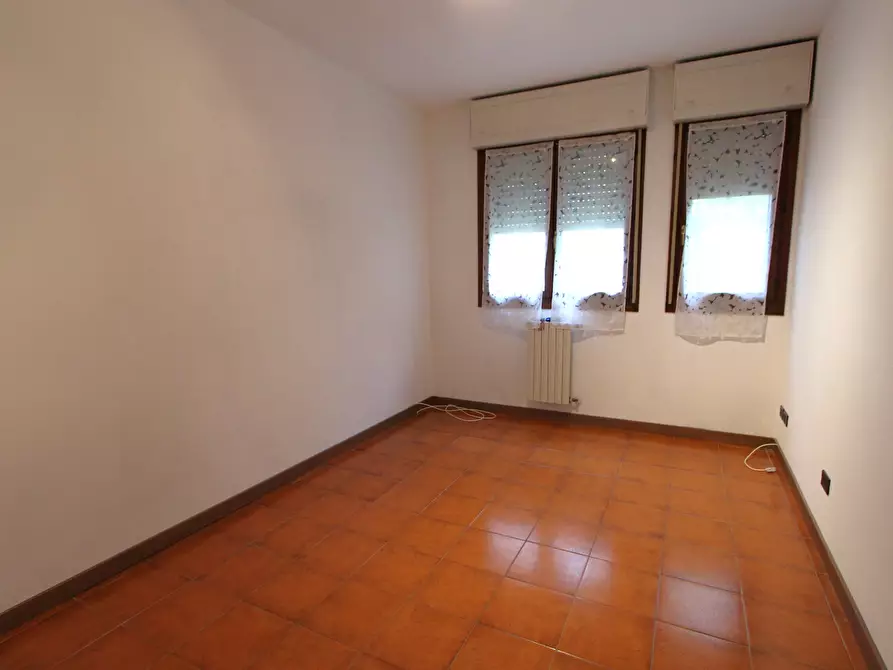 Immagine 10 di Appartamento in vendita  in Via Ugo la Malfa 15 a Valsamoggia