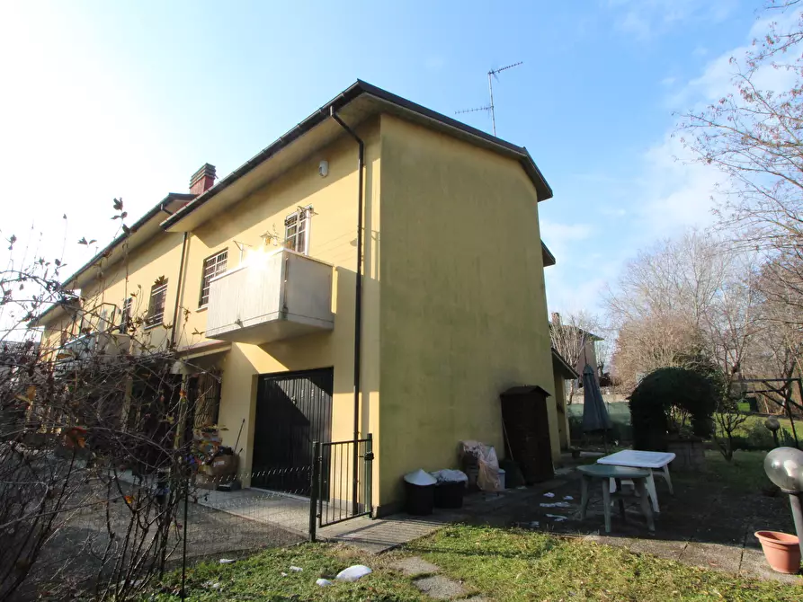 Immagine 19 di Villetta a schiera in vendita  in Via Generale Carlo Alberto dalla Chiesa a Valsamoggia
