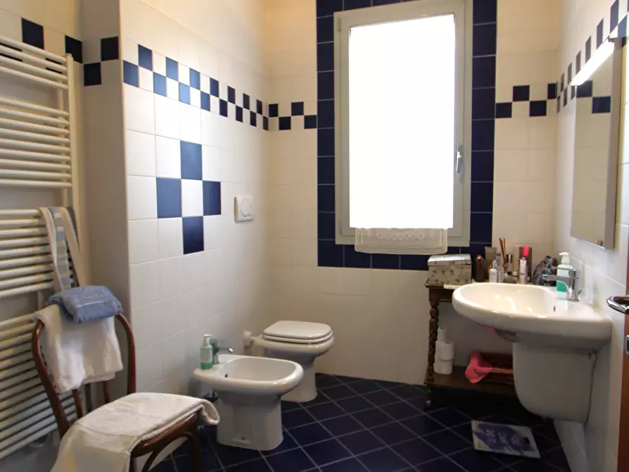 Immagine 31 di Appartamento in vendita  in Piazza Lorenzo D' Auria 3 a Valsamoggia