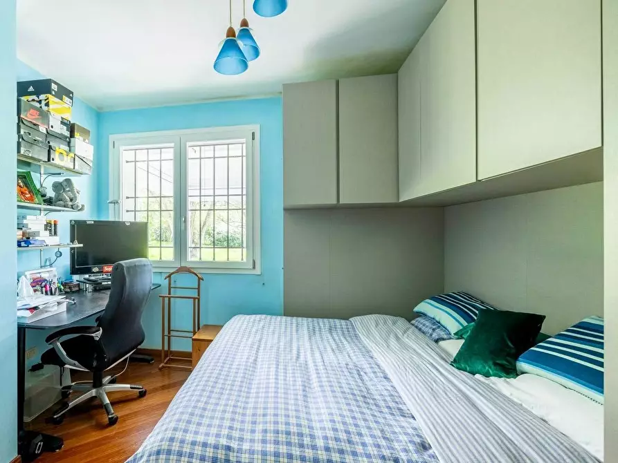 Immagine 18 di Villa in vendita  in SP76 17 a Valsamoggia