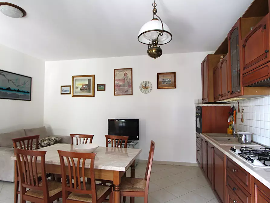 Immagine 13 di Appartamento in vendita  in Via E. Carnevali 79 a Valsamoggia