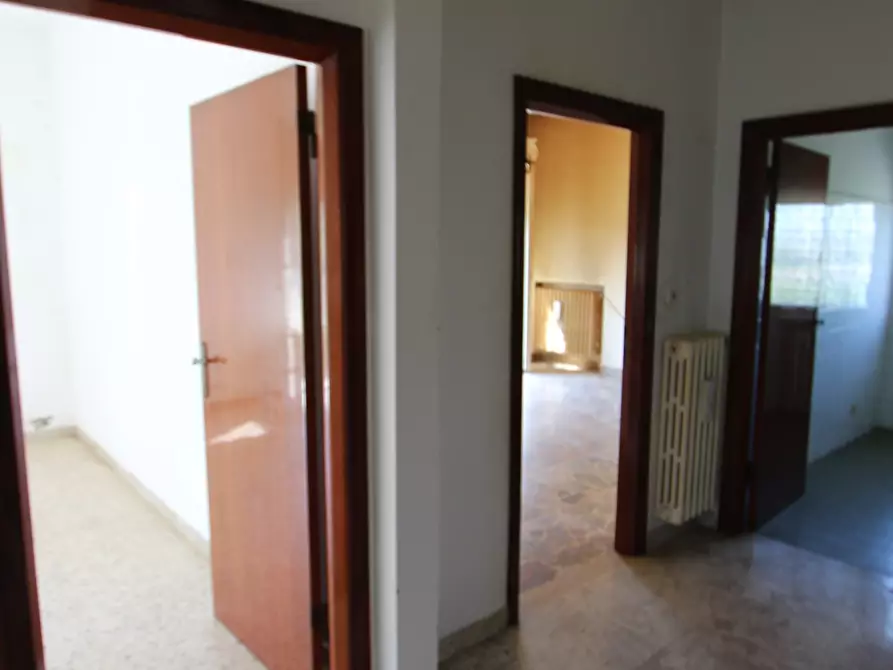 Immagine 43 di Porzione di casa in vendita  in Viale M. di Canossa a Valsamoggia