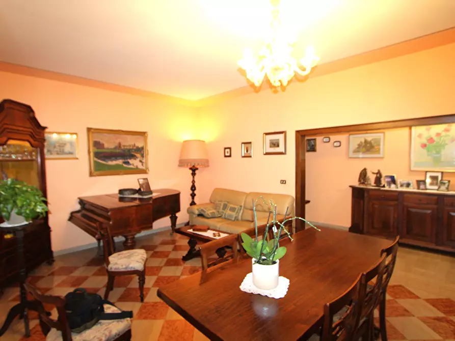 Immagine 19 di Appartamento in vendita  in Via G. Matteotti a Valsamoggia