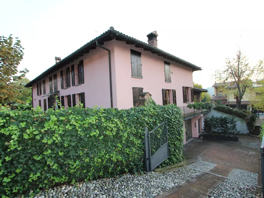 Immagine 30 di Porzione di casa in vendita  in Via Marco Biagi a Valsamoggia