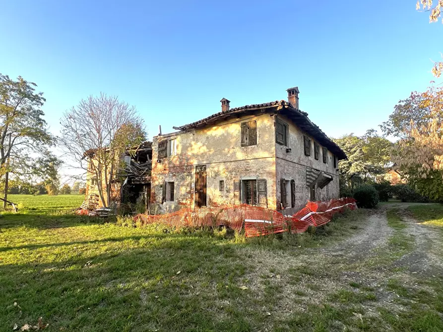 Immagine 2 di Rustico / casale in vendita  in Via Ca' Rossa a Valsamoggia