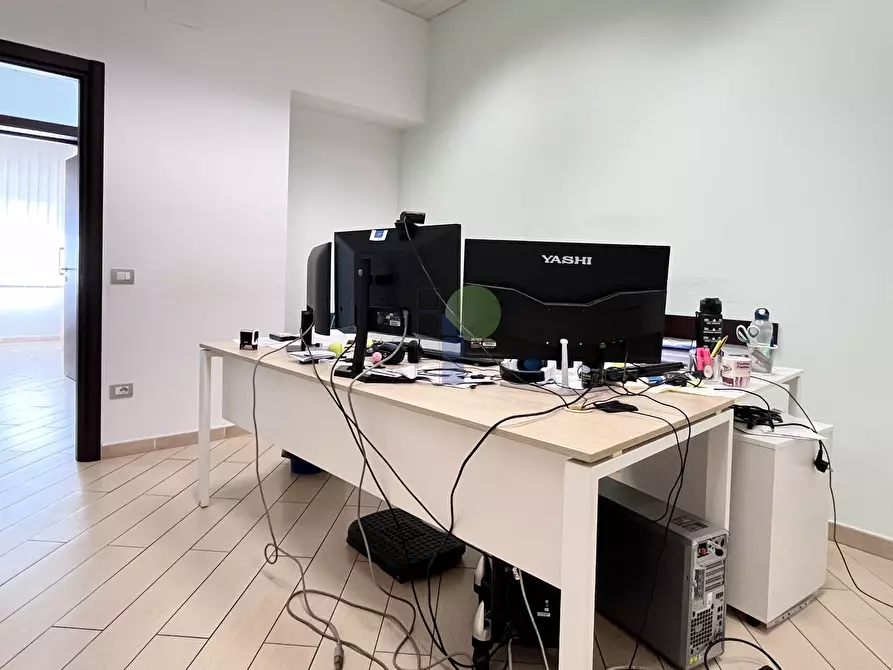 Immagine 1 di Ufficio in vendita  in Via L. da Vinci 35 a Livorno