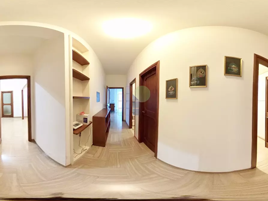 Immagine 26 di Pentalocale in vendita  in Via Calzabigi 110 a Livorno