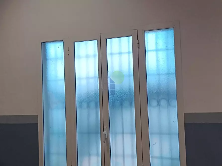 Immagine 8 di Attività artigianale in vendita  in Viale Giacomo Leopardi 41 a Livorno